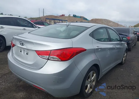 2013 Hyundai Elantra Gls z USA, uszkodzony, nr VIN 5NPDH4AE5DH261077
